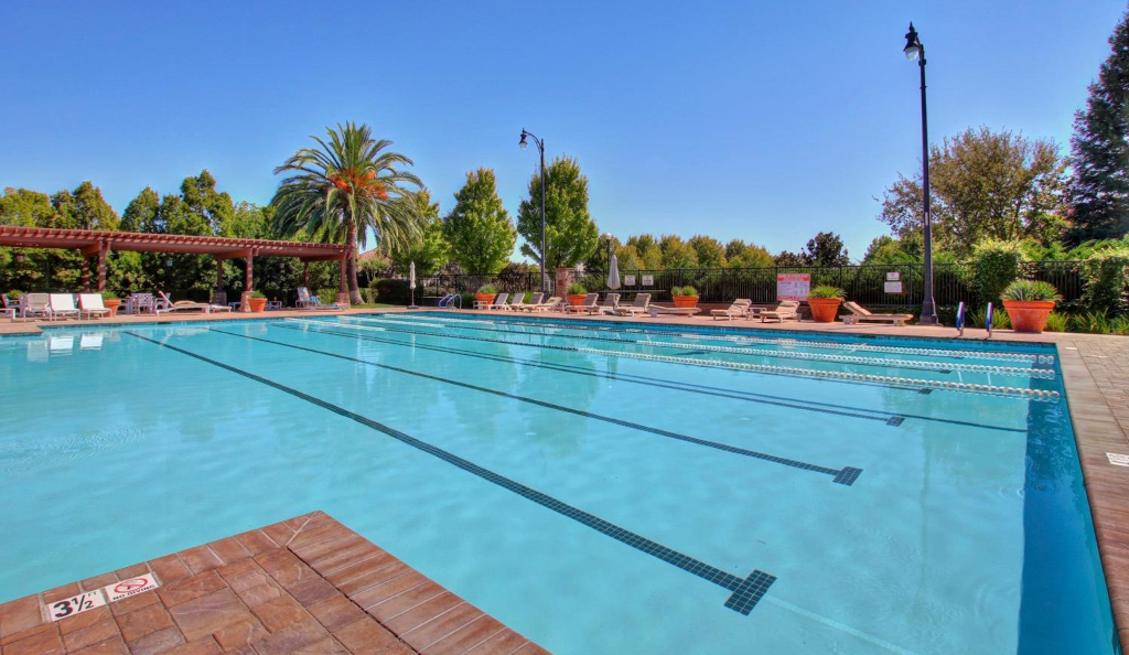 Glebrook Pool Gallery - Del Webb Glenbrooke