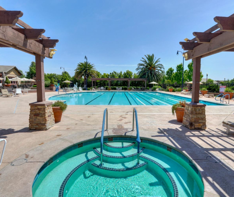 Glebrook Pool Gallery - Del Webb Glenbrooke